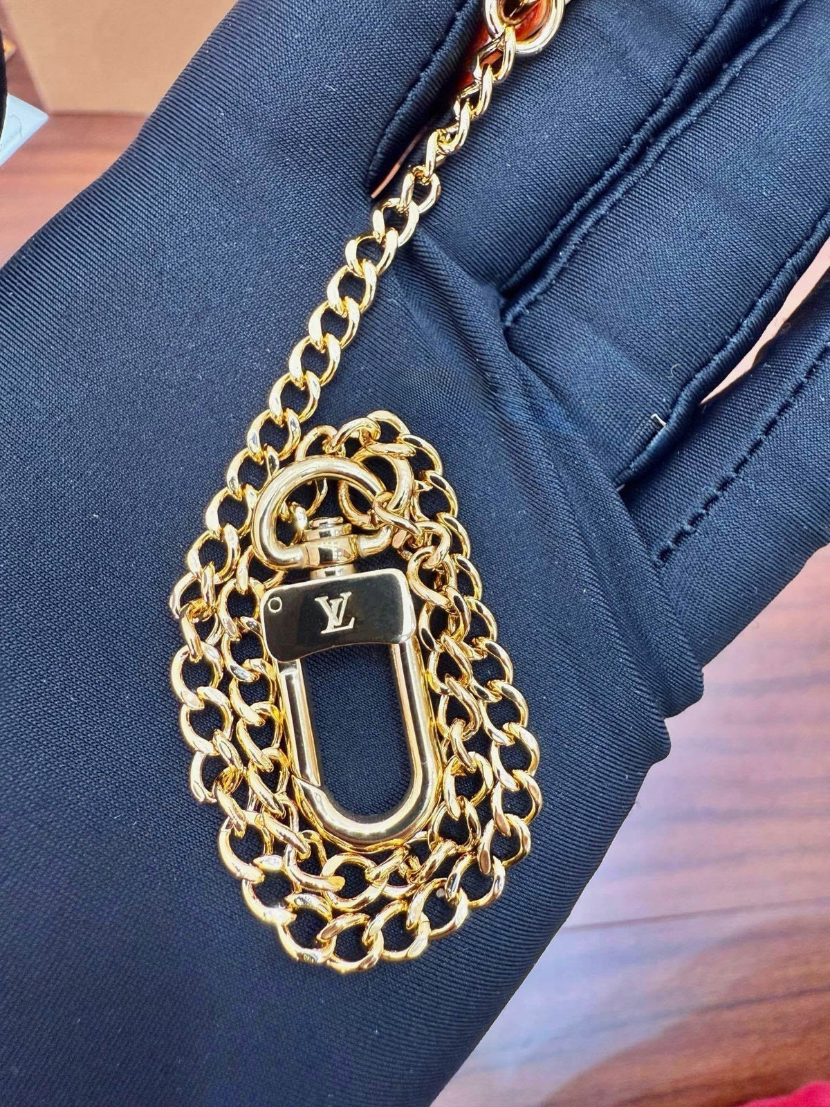 Lv Mini Pochette